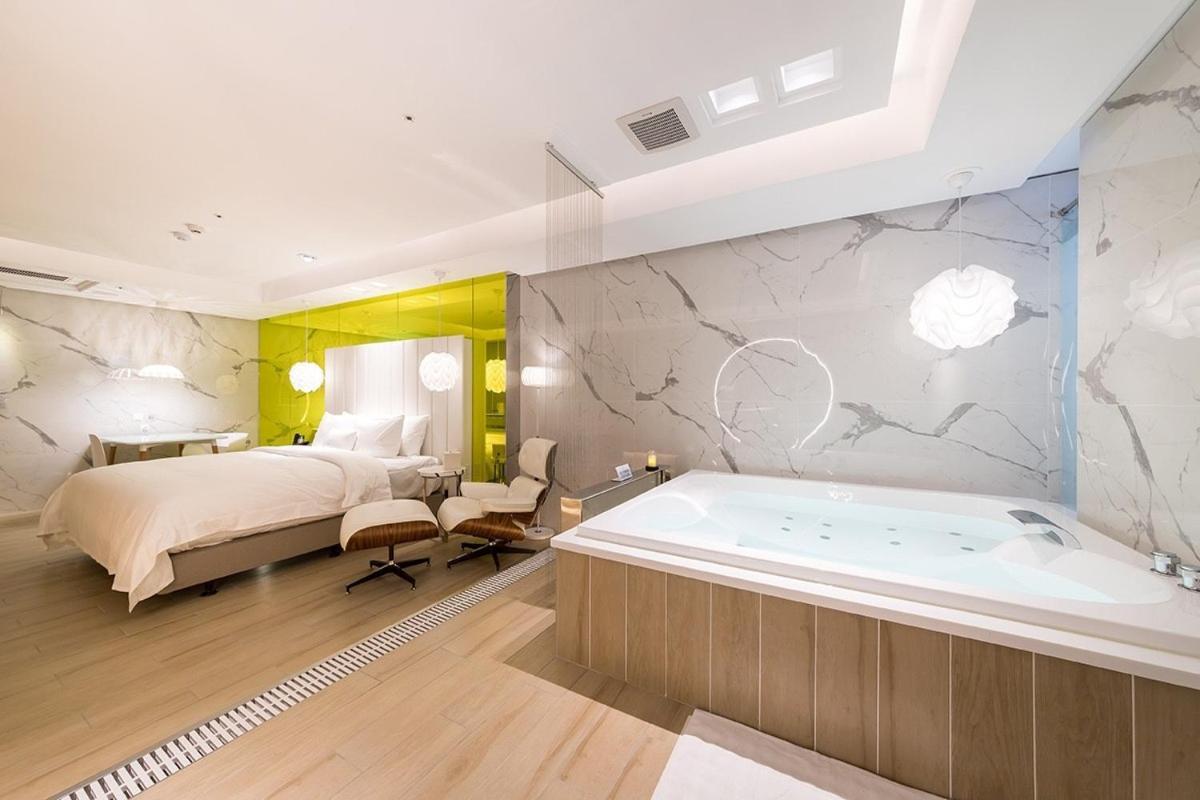 Uya Motel Xinwu Екстериор снимка