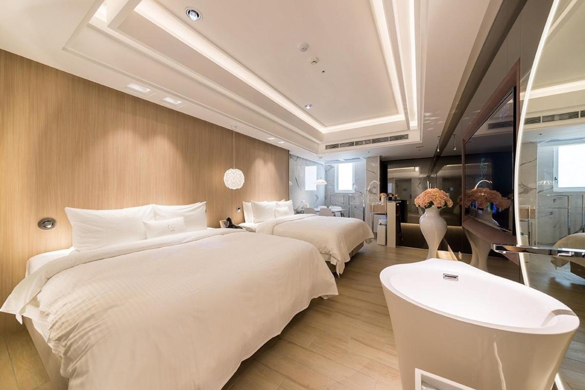 Uya Motel Xinwu Екстериор снимка