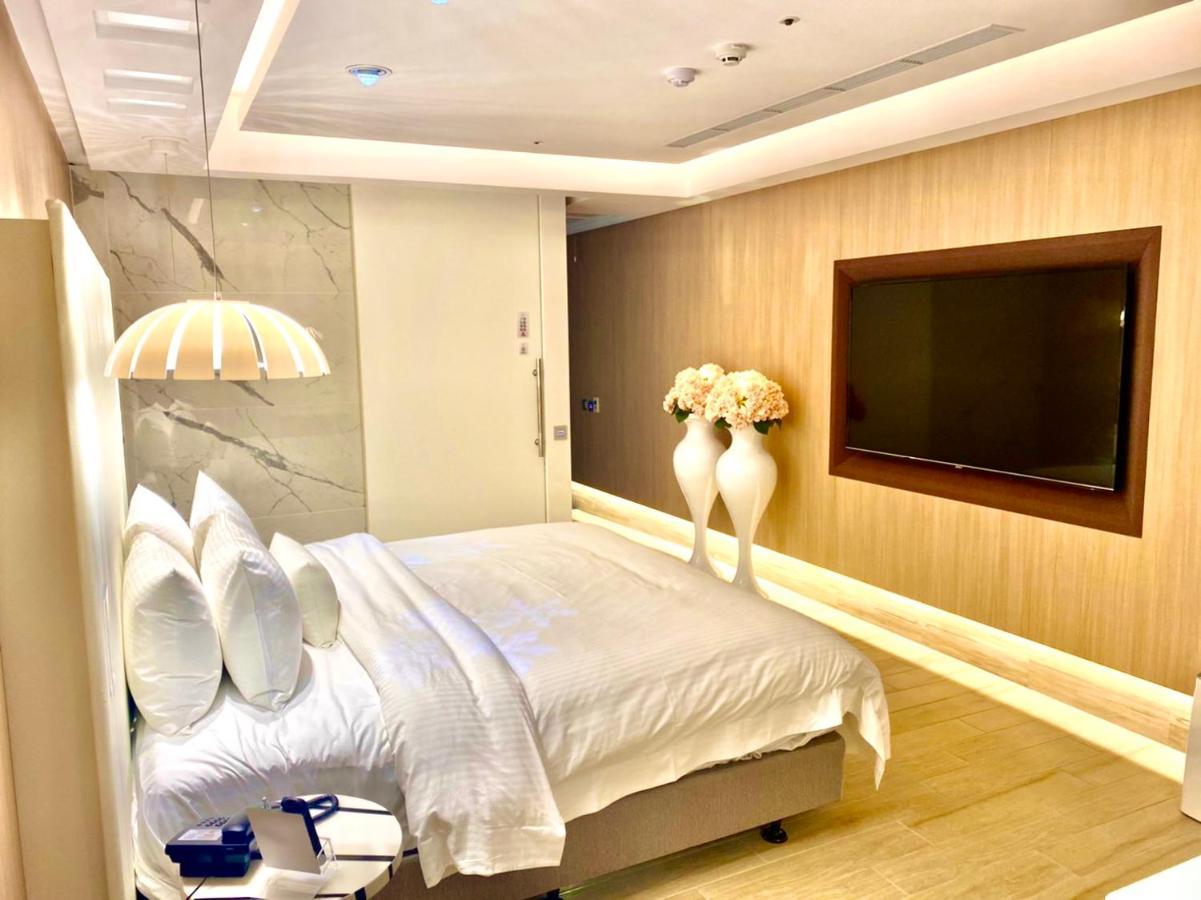 Uya Motel Xinwu Екстериор снимка
